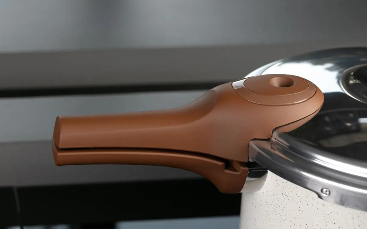 Panela de Pressão Indução Brinox Antiaderente Ceramic Life Pressure 6,8 Litros 24cm Vanilla